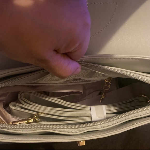 BelleRusso crossbody bag - Picture 3 of 4